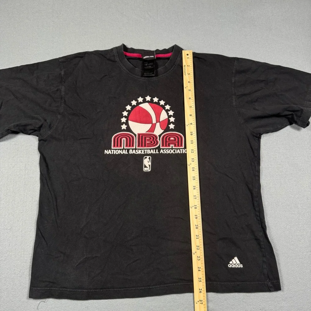 Adidas NBA National Basketball Association Graphic T-Shirt Mens XL Black Vintage
